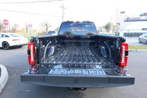 2025 Ford F-350 Super Duty Lariat