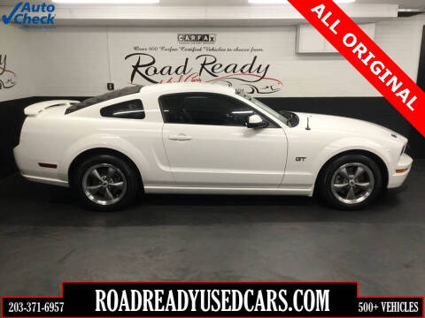 2005 Ford Mustang GT Deluxe