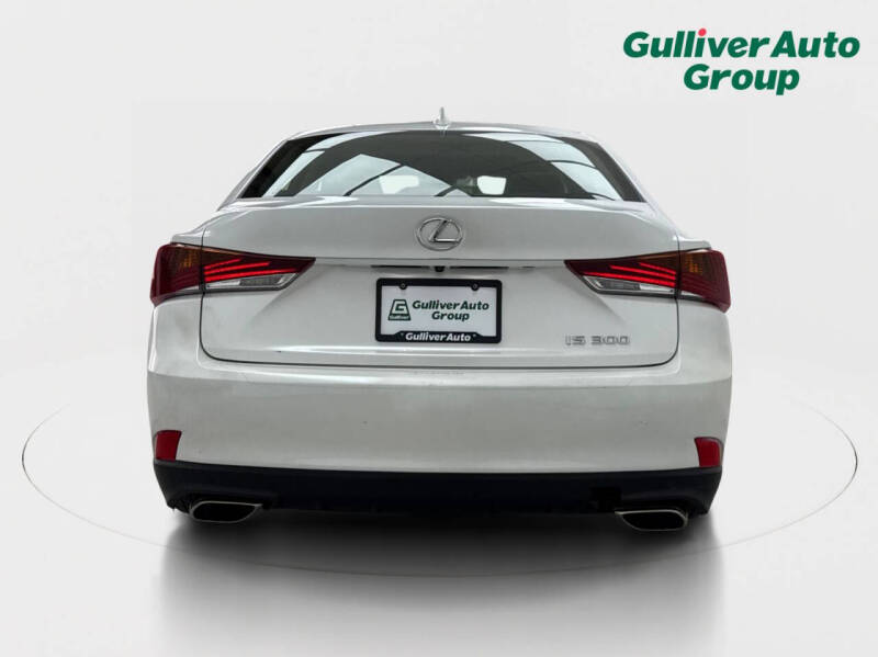 2019 Lexus IS 300