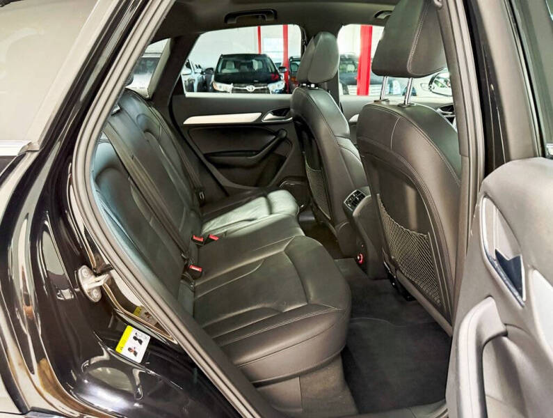 2015 Audi Q3 2.0T quattro Prestige