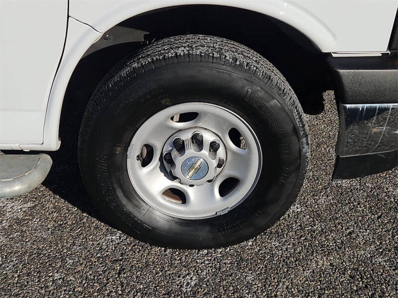 2024 Chevrolet Express 2500