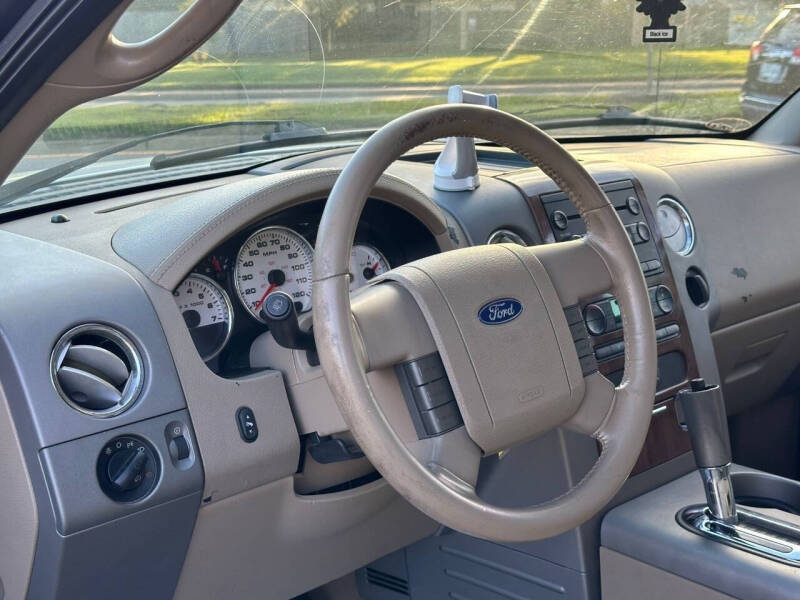 2004 Ford F-150 Lariat