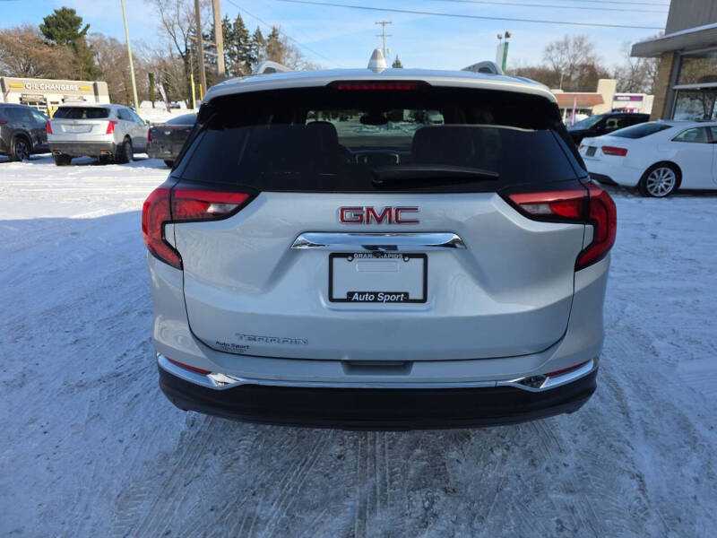 2020 GMC Terrain SLT