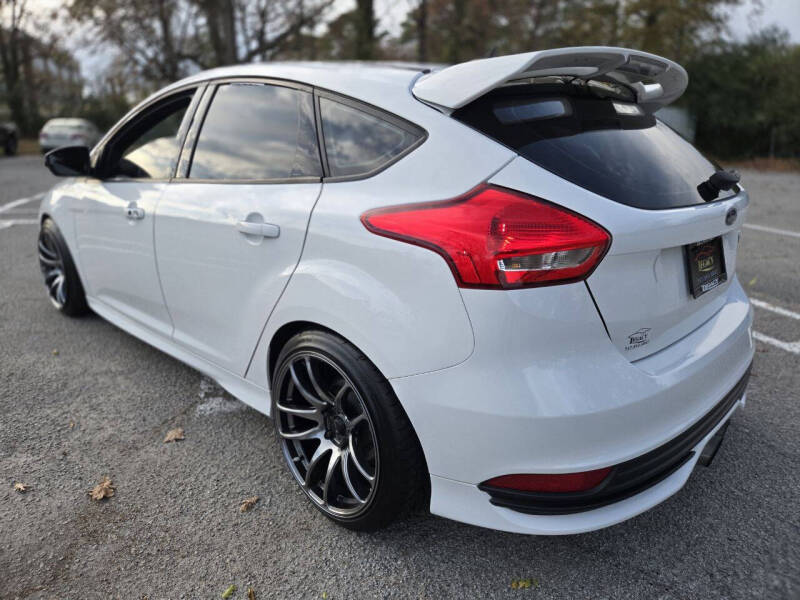 2018 Ford Focus ST