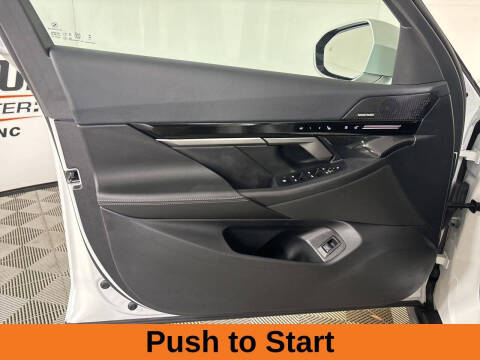 2025 BMW 5 Series 530i