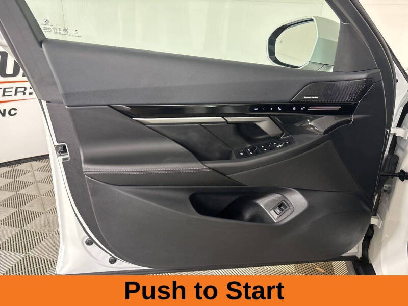 2025 BMW 5 Series 530i