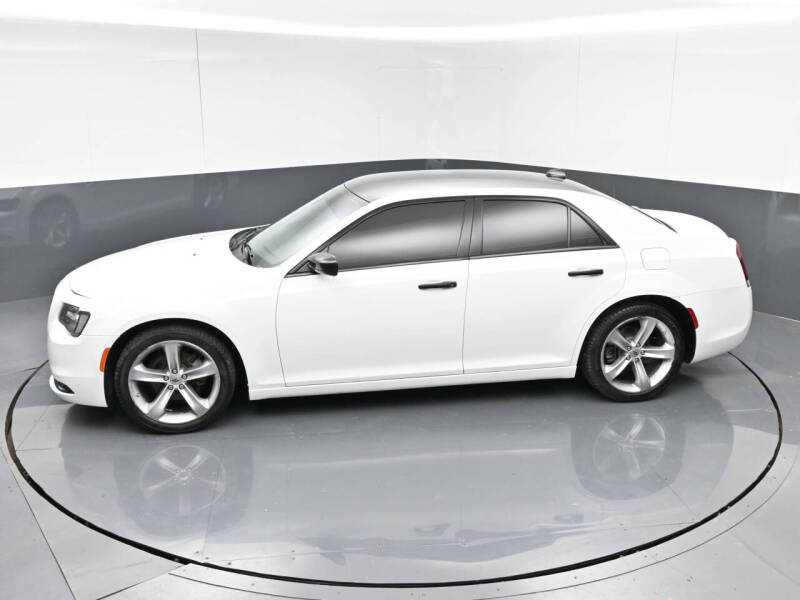 2019 Chrysler 300 S