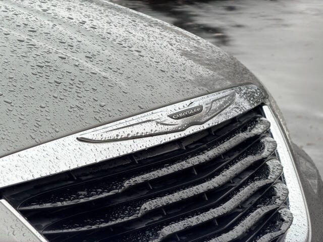 2012 Chrysler 200 Touring