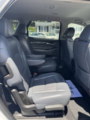 2020 Buick Enclave Essence