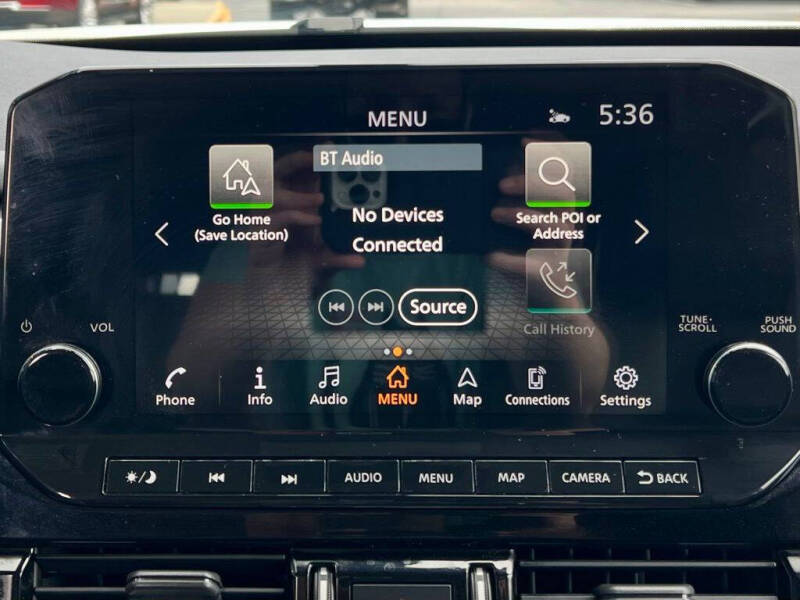 2022 Nissan Pathfinder SL