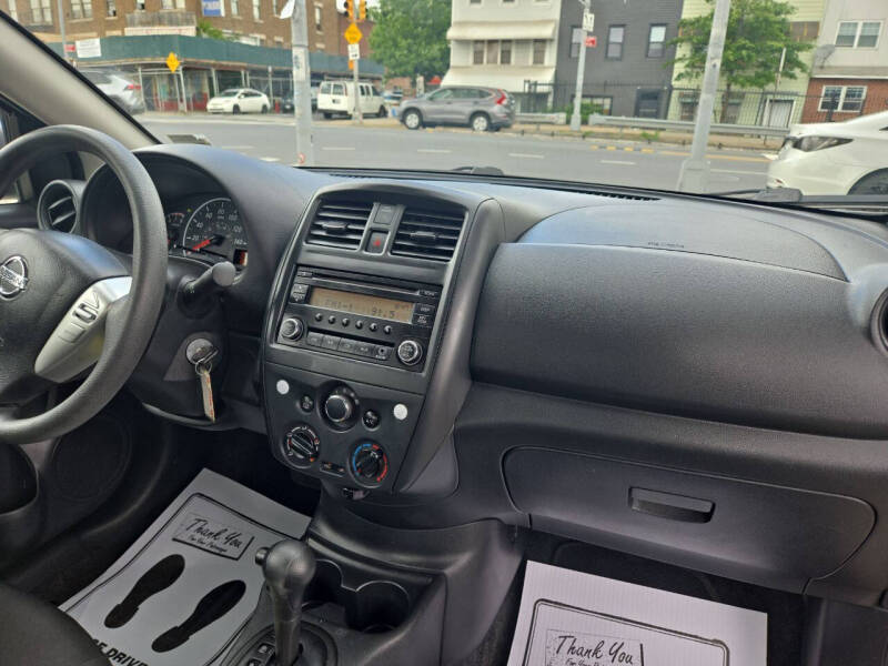 2016 Nissan Versa 1.6 S Plus