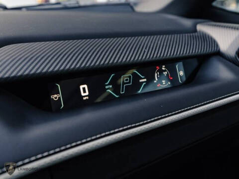 2024 Lamborghini Revuelto