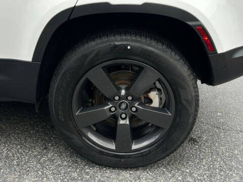 2022 Land Rover Defender 110 S