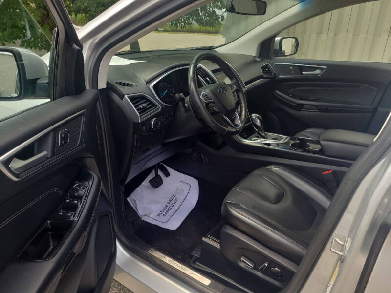 2017 Ford Edge Titanium