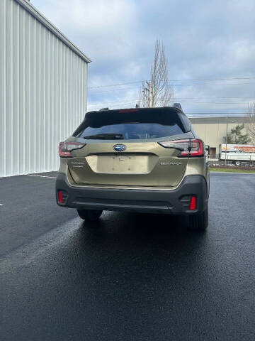 2022 Subaru Outback Premium