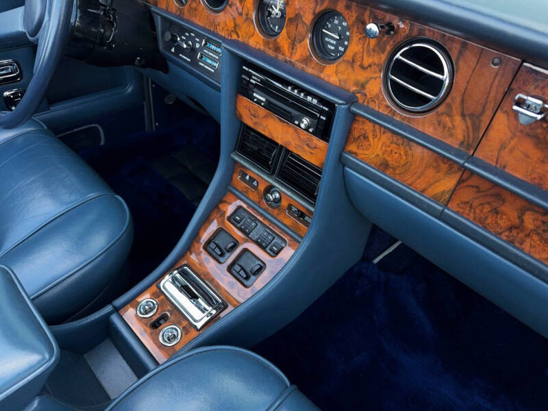 1989 Rolls-Royce Corniche