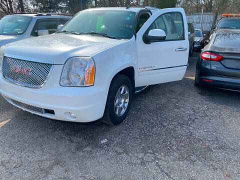 2009 GMC Yukon for sale at Auto Site Inc in Ravenna OH