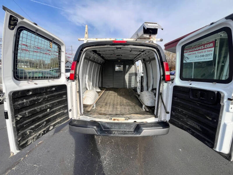 2017 GMC Savana 2500