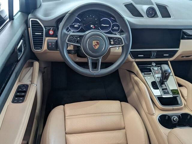 2023 Porsche Cayenne