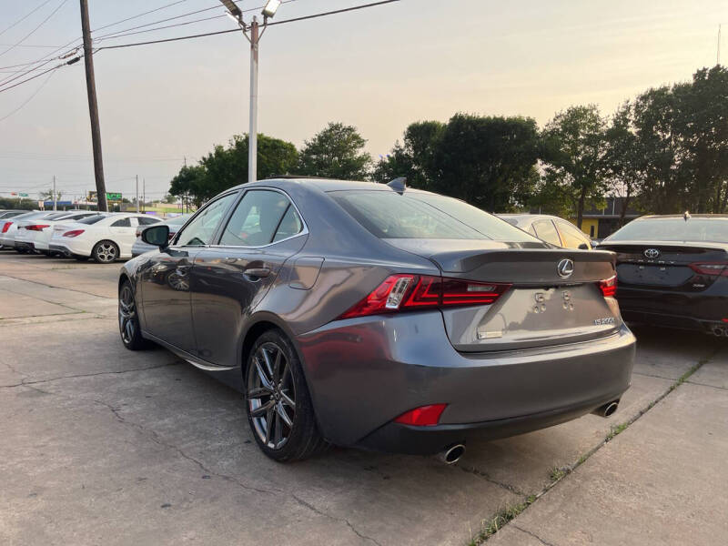 2016 Lexus IS 200t