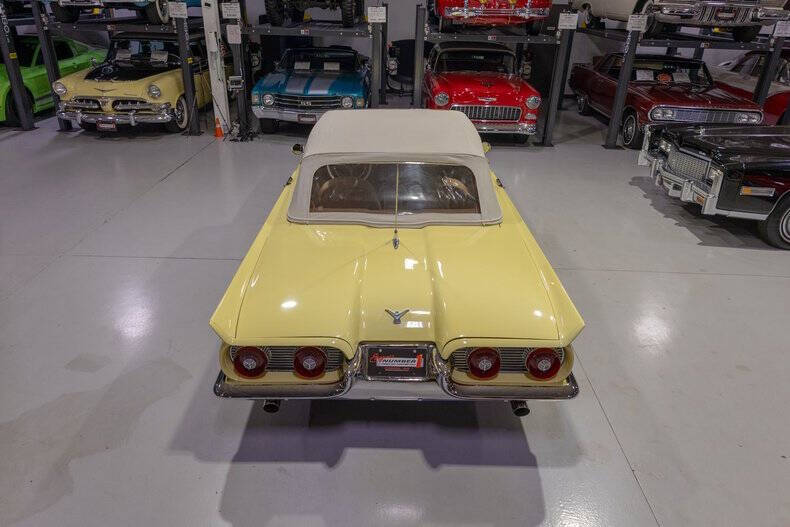 1959 Ford Thunderbird