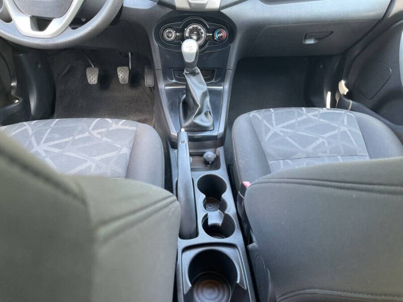 2011 Ford Fiesta SE