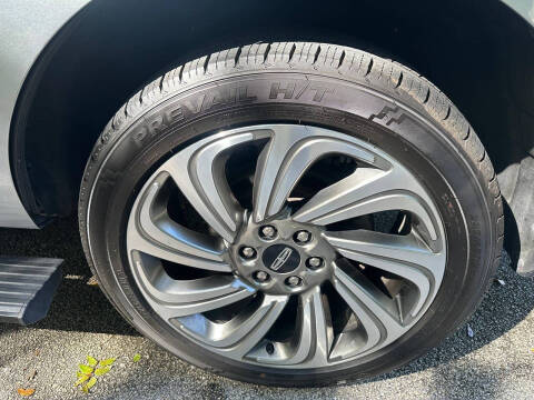 2023 Lincoln Navigator Reserve