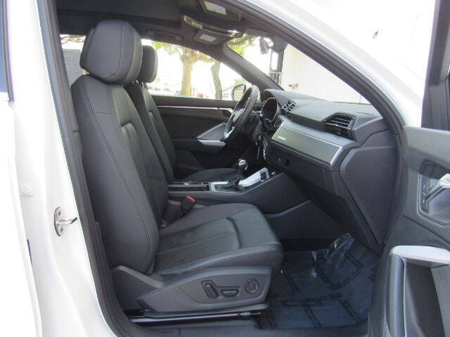 2025 Audi Q3 quattro S line Premium 45 TFSI