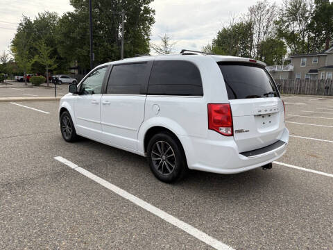 2016 Dodge Grand Caravan SXT Plus