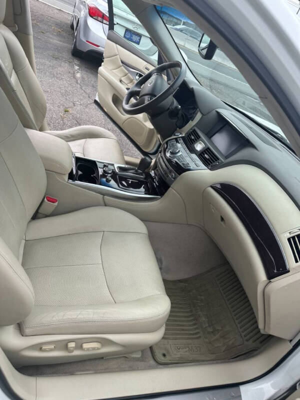 2012 Infiniti M37 x