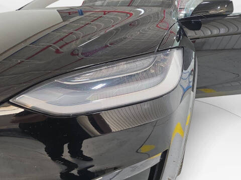2022 Tesla Model X Plaid