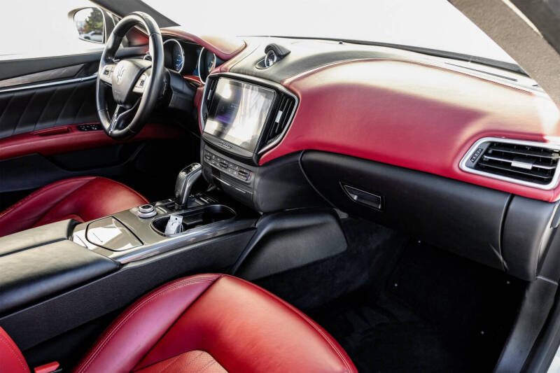 2019 Maserati Ghibli S