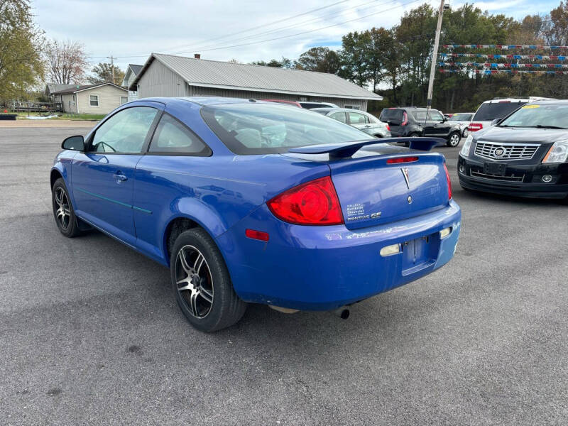 2008 Pontiac G5 Base photo 4