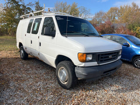 2005 Ford E-Series Cargo for sale at HEDGES USED CARS in Carleton MI