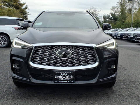 2025 Infiniti QX55 Essential