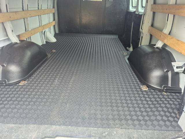 2023 Chevrolet Express 2500