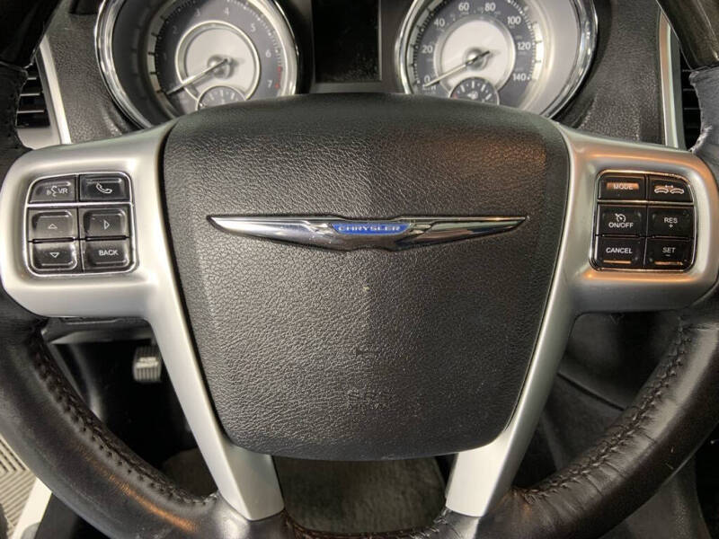 2014 Chrysler 300 C