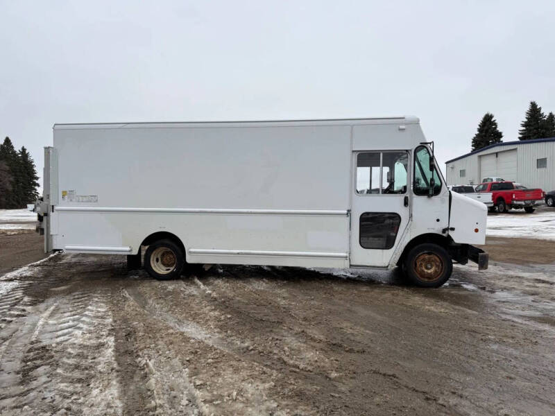 2010 Freightliner MT45 Chassis