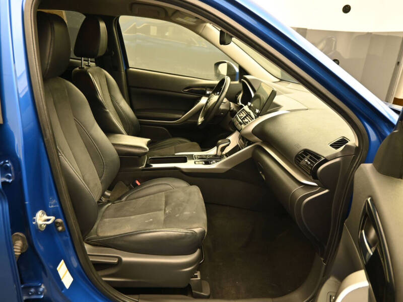 2022 Mitsubishi Eclipse Cross SE