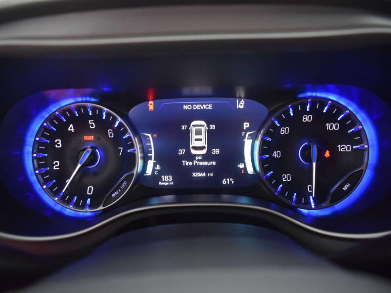 2024 Chrysler Pacifica Touring