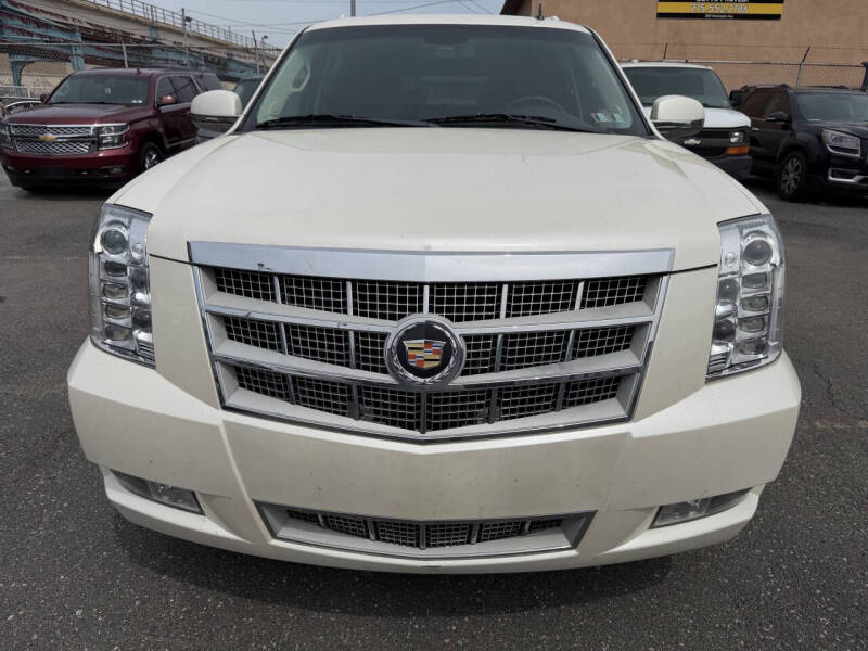 2013 Cadillac Escalade ESV Platinum Edition