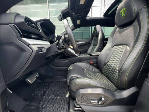 2022 Lamborghini Urus