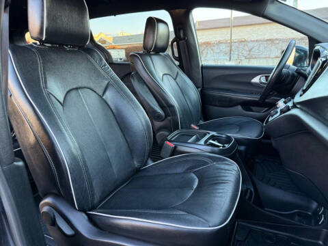 2019 Chrysler Pacifica Touring Plus