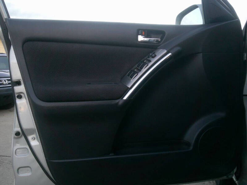 2004 Toyota Matrix XRS