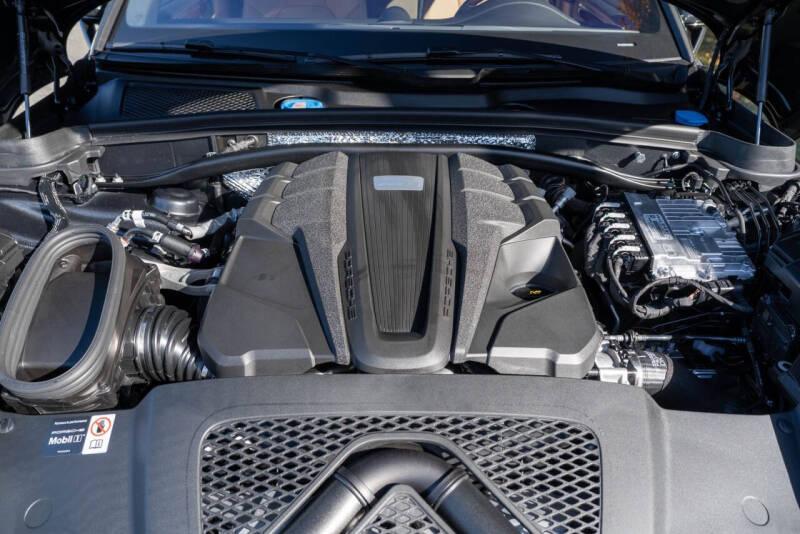 2026 Porsche Macan S