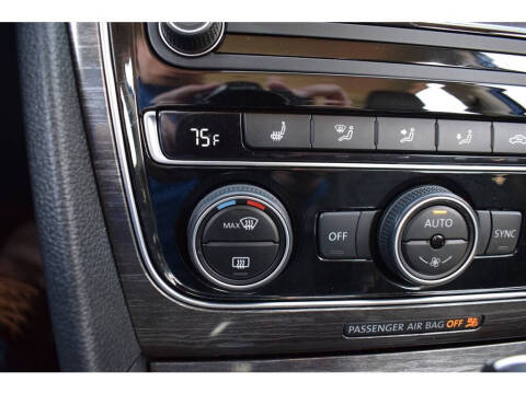 2017 Volkswagen Passat 1.8T SEL Premium