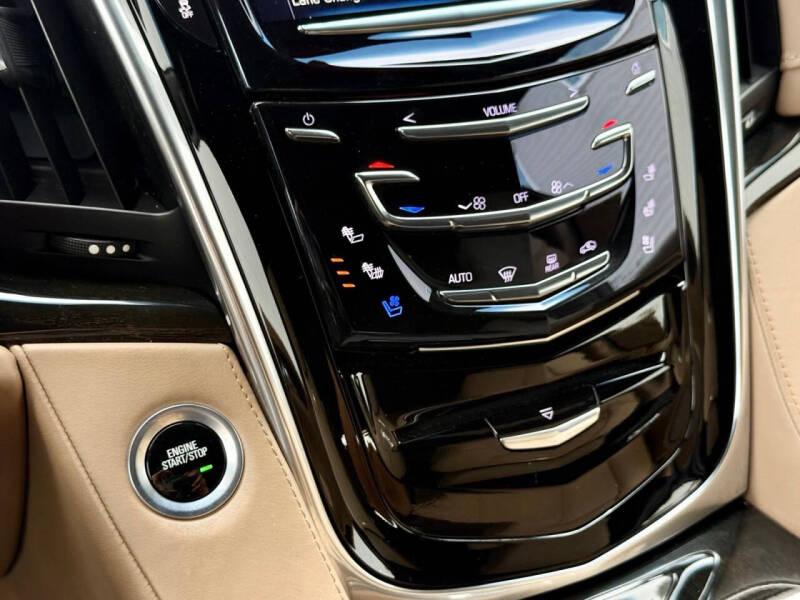 2018 Cadillac Escalade ESV Platinum