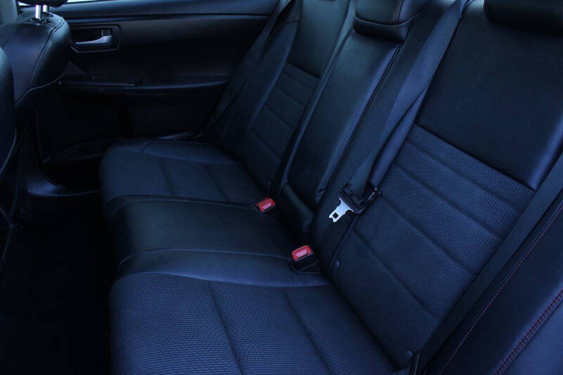 2017 Toyota Camry SE