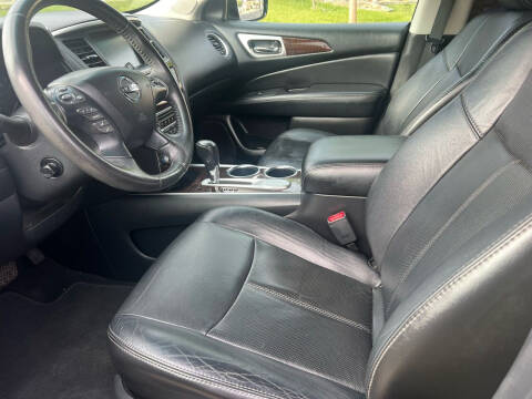 2013 Nissan Pathfinder Platinum