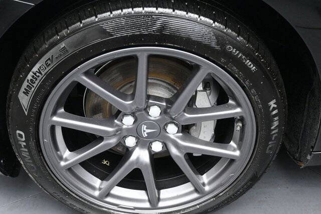 2019 Tesla Model 3 Mid Range